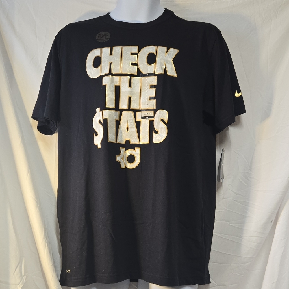 Nike Men's Black and Gold Graphic Tee